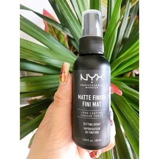 Xịt Nyx Matte Finish Setting Spray Matte