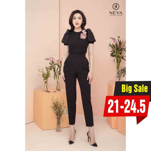 [Mã FAMALLT5 giảm 15% đơn 150k] Áo thun đen tay phồng Hoa ly NEVA 21F1W510249T011