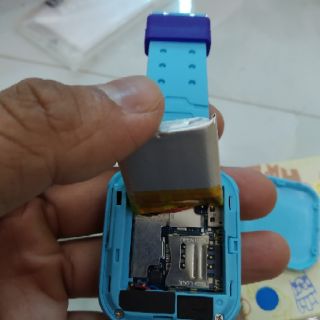 Đồng hồ định vị trẻ e Q12