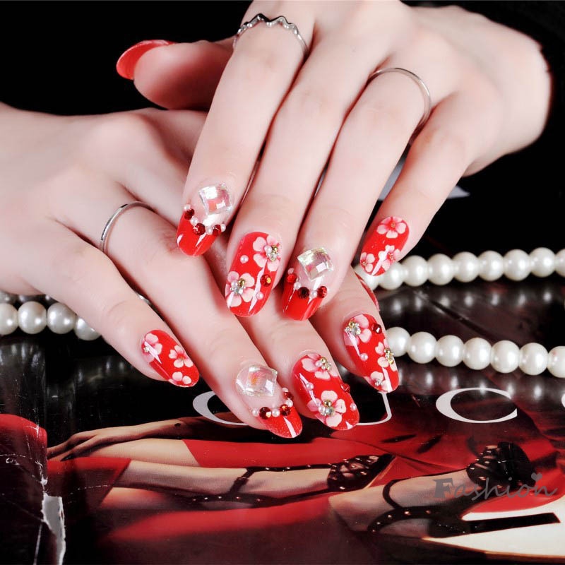 Set 24 Móng Tay Giả Đính Đá Lấp Lánh Màu Đỏ Kèm Miếng Dán Lưng Cho Cô Dâu