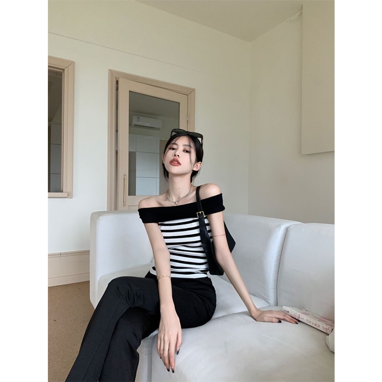 Áo Thun Dệt Kim Không Tay Hở Vai Họa Tiết Kẻ Sọc Màu Tương Phản Thời Trang Mùa Hè 2022 Dành Cho Bạn Nữ