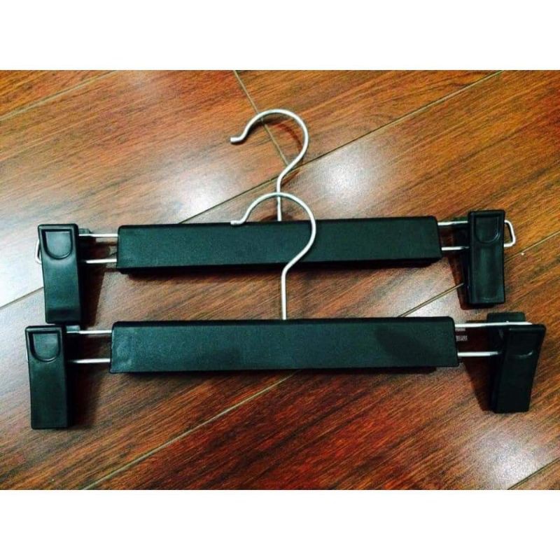 Combo đồ 50 móc kẹp cho khách