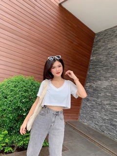 áo thun croptop cổ tim form rộng