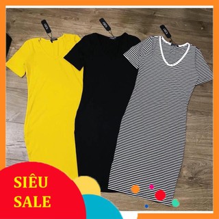 Váy body xẻ tà thun gân cổ tim