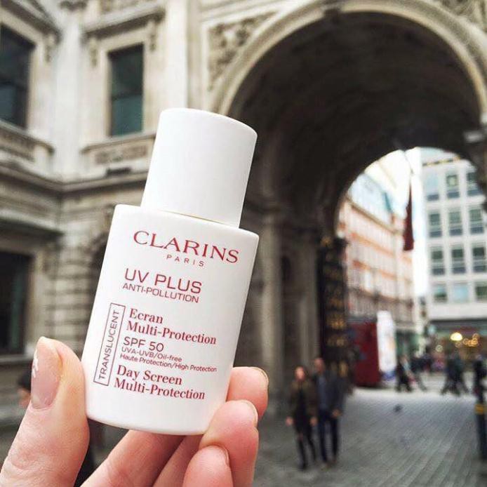 [Mã 66FMCGSALE hoàn 8% xu đơn 500K] Clarins UV PLUS 50/PA++++ - Kem Chống Nắng Bảo Vệ Tối Đa Cho Mọi Loại Da 50ml