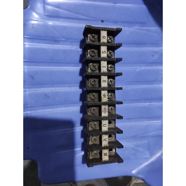 Cầu đấu điện 60A 600v 9p