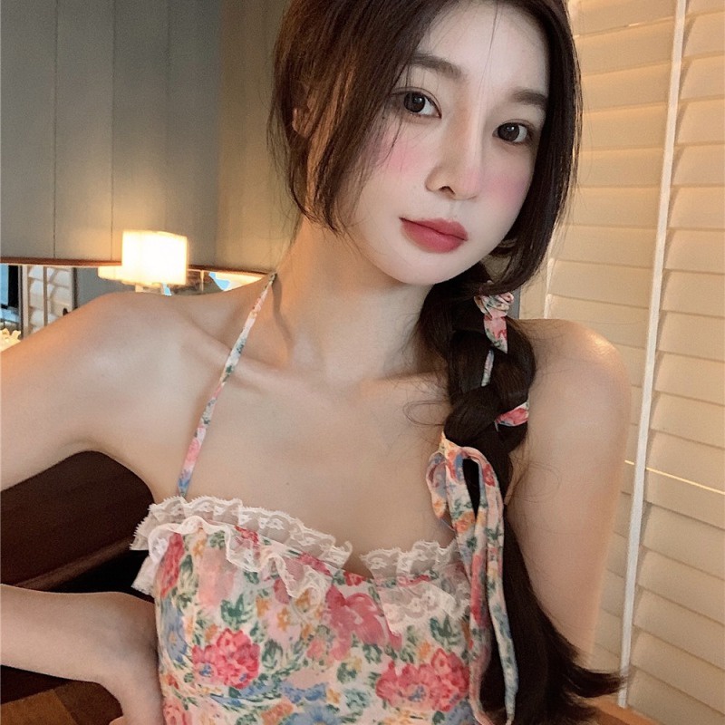 Áo Hai Dây Họa Tiết Hoa Thời Trang Mùa Hè Dễ Phối Đồ Cho Nữ