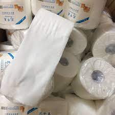 Giấy cuộn rửa mặt siêu dai và mềm mịn. Cuộn to