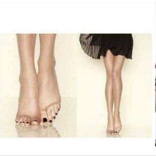 Tất xỏ ngón màu da