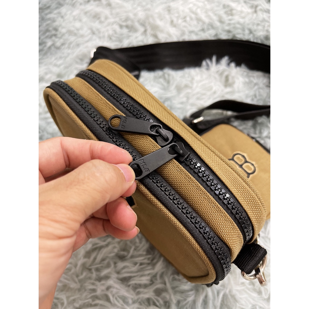 Túi đeo chéo nam nữ MLB Boston NY monogram DƯ XỊN