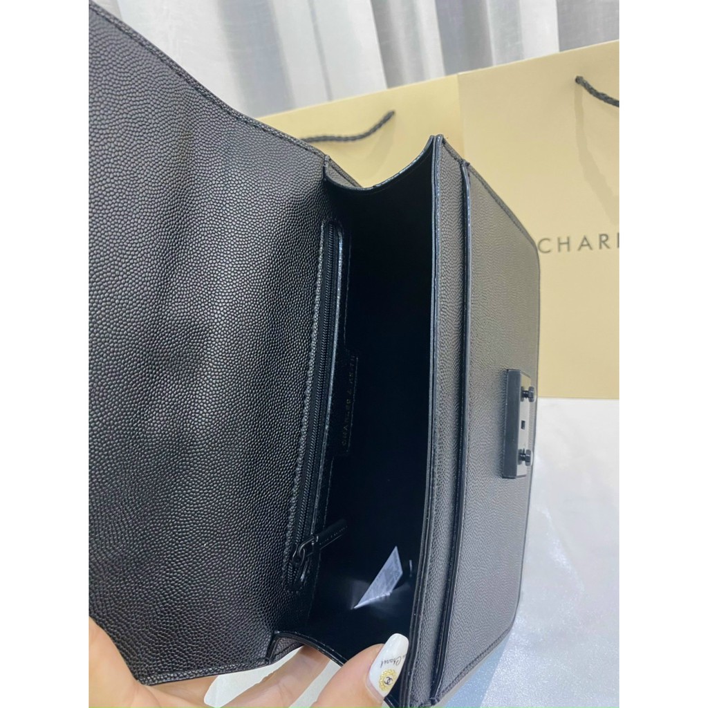 Túi cnk quỳnh búp bê khóa full đen