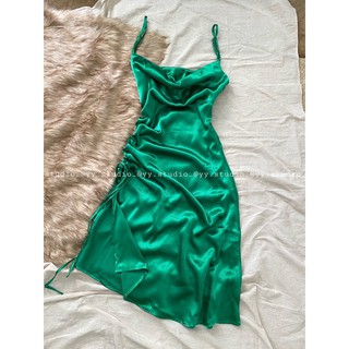 Đầm satin cổ đổ rút dây hông