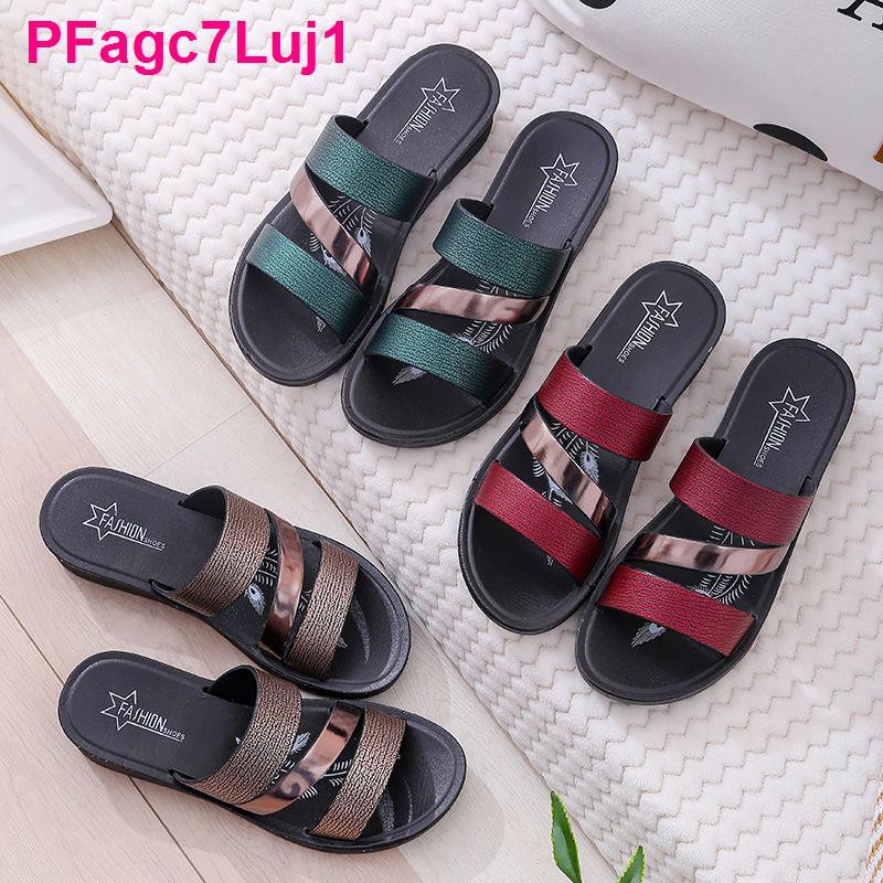 Mùa hè mẹ giày sandal nữ mềm trung niên phẳng của phụ kích thước lớn cho người già dép đi trong nhà chống trơn