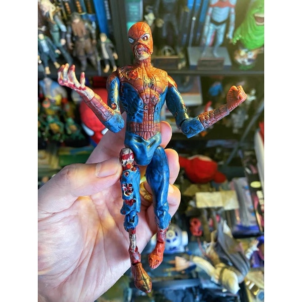 Mô hình Spider Man bản Zombie Marvel Select