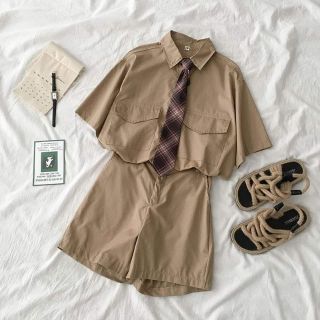 Bộ  đồ cọc tay dáng học sinh dáng hs hàn Quốc ( có ảnh thật ) ai muốn xem vui lòng ib cho shop nhem )
