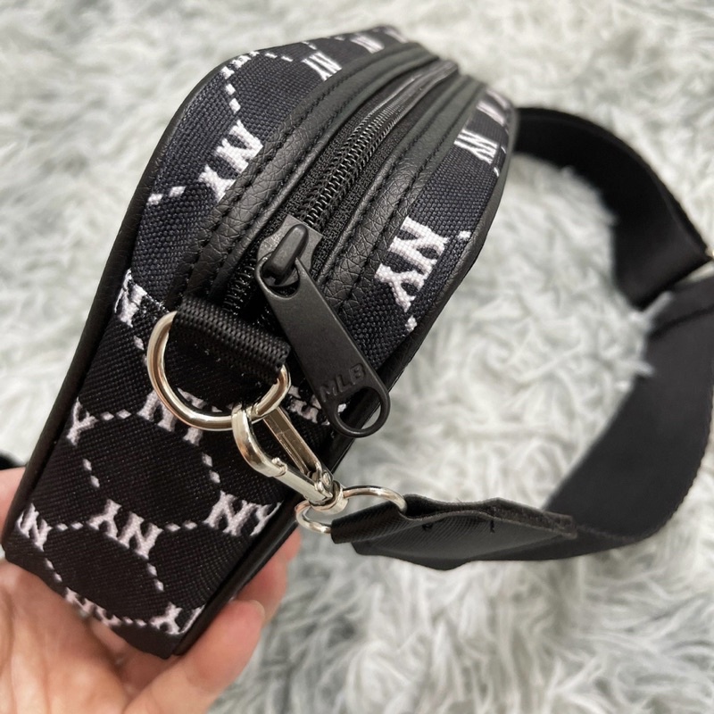 Túi Chéo MLB Monogram Size Lớn  Full Mạc Tag