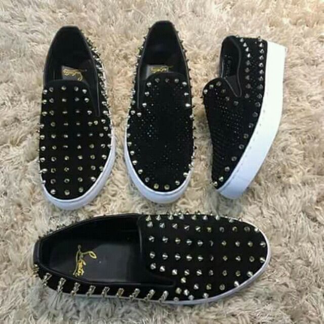 Giày louboutin quá hót