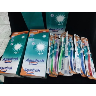 Bàn chải đánh răng Aquafresh
