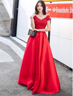 Đầm dạ hội xoè phồng cổ tim