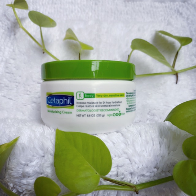 Kem dưỡng ẩm CETAPHIL 250 g dành cho da khô, da nhạy cảm, da thường bị ngứa (Tem Mới)