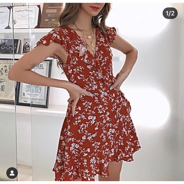 Váy đỏ hoa bohem