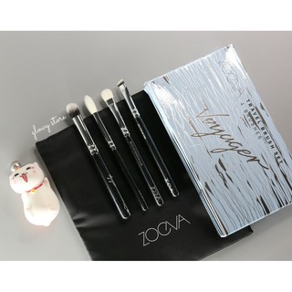 Bộ cọ mắt cơ bản cán ngắn Zoeva Voyager Travel Brush Set
