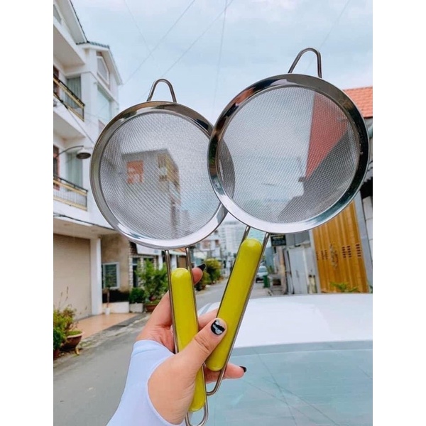 Rây Inox Cán Xanh Lọc Cháo Và Đồ Ăn Dặm Cho bé
