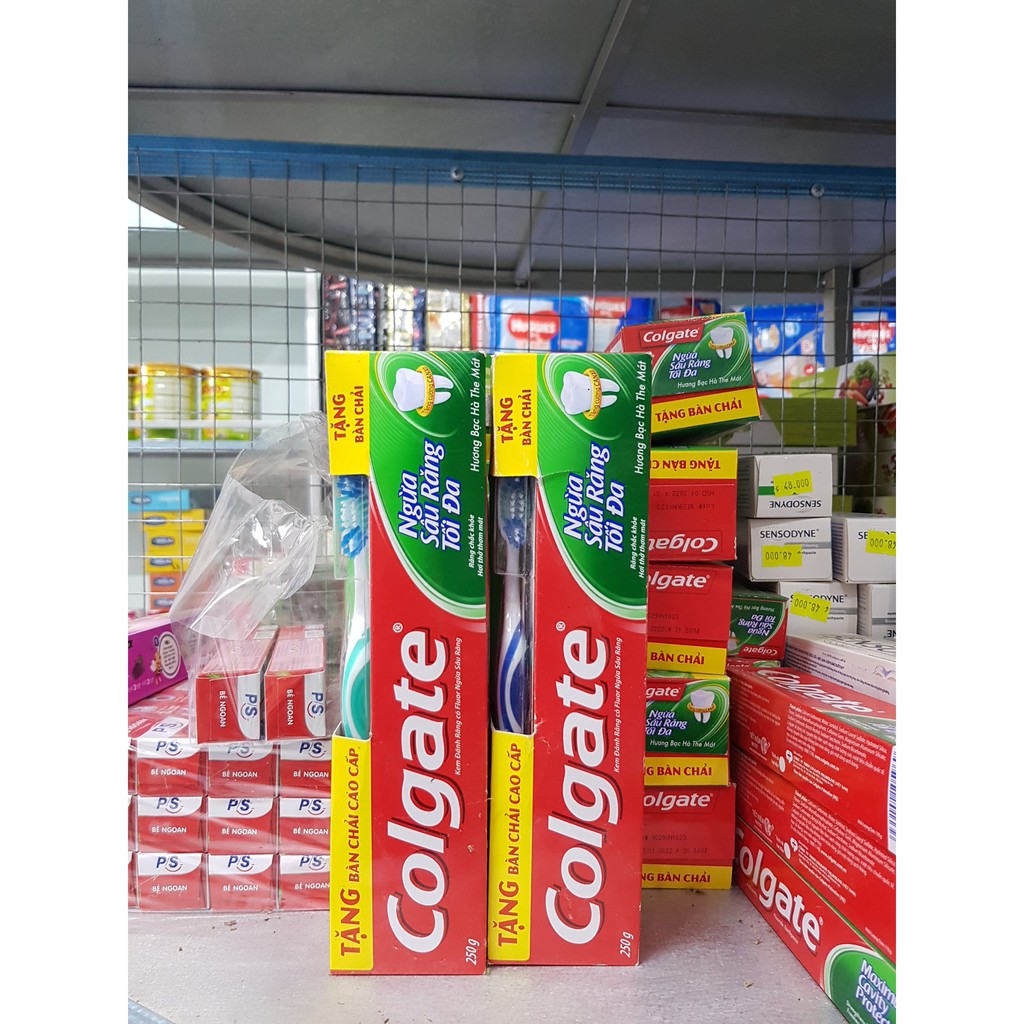 Kem đánh răng Colgate ngừa sâu răng tối đa 250g Tặng kèm 1 bàn chải