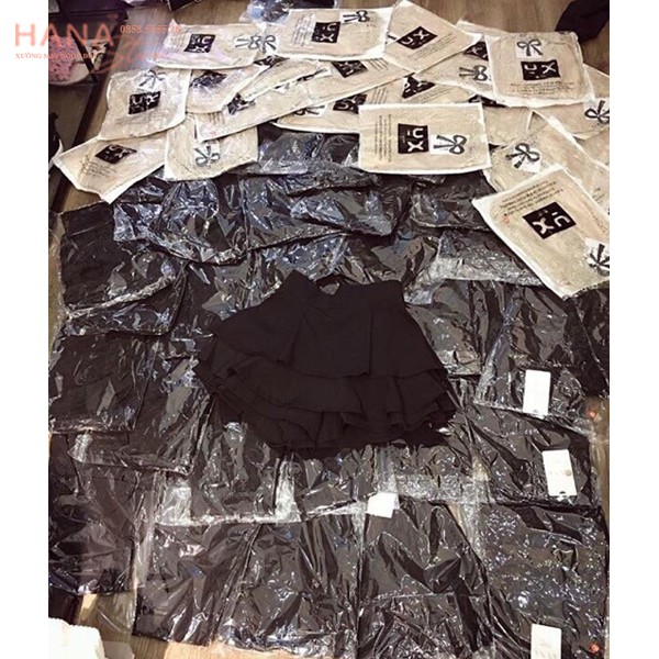 Chân váy 2 tầng ngắn có quần trong sóng bồng bèo xếp ly cạp chun bigsize - Vải Umi Đen co giãn - Mặc đi làm công sở tiệc | BigBuy360 - bigbuy360.vn