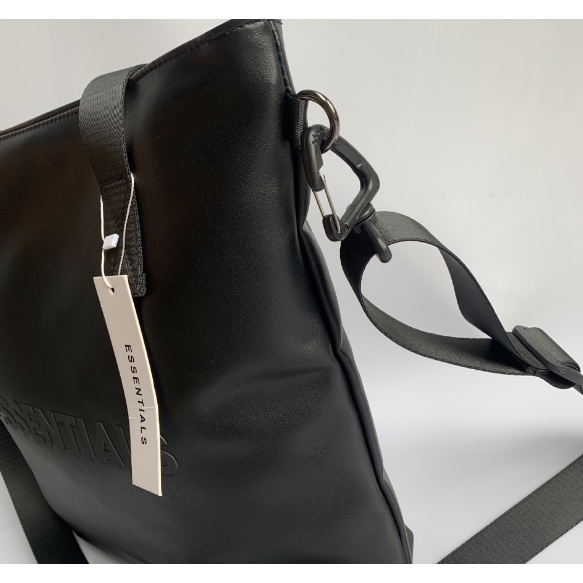 ESSENTIALS túi đeo vai thông thường của nam và nữ