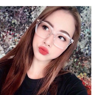 Kính thời trang trong suốt hottrend