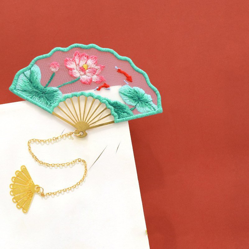 Bookmark kim loại TỰ THÊU hình QUẠT XẾP - BÌNH PHONG handmade phong cách cổ trang kẹp sách độc đáo