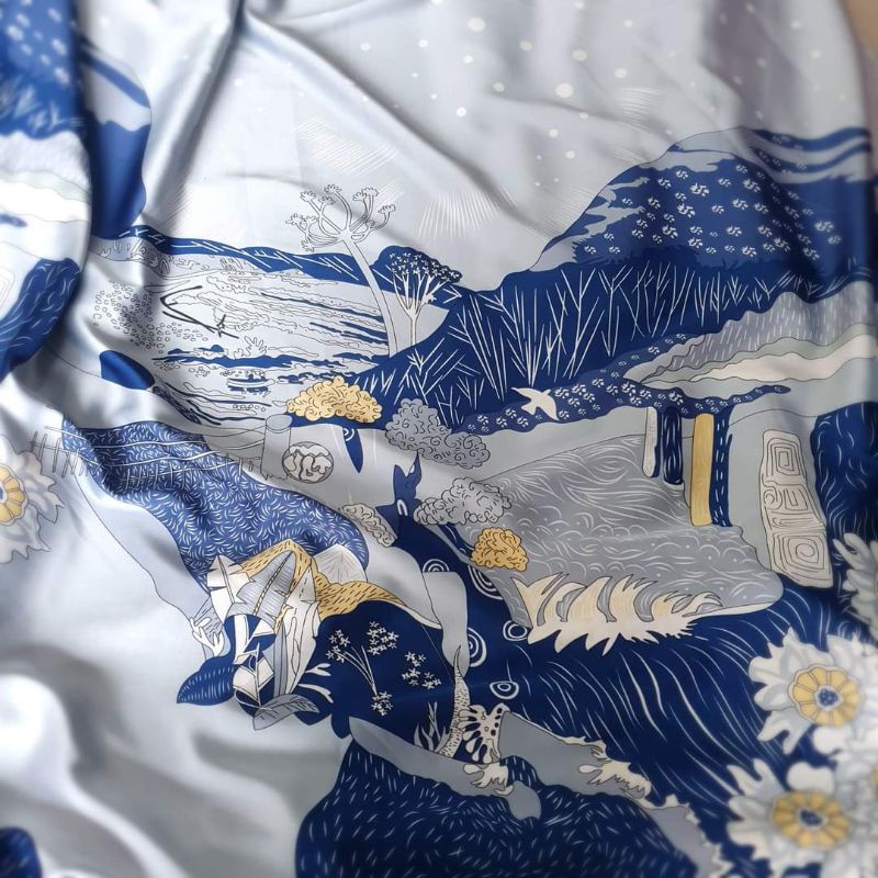Vải lụa satin họa tiết