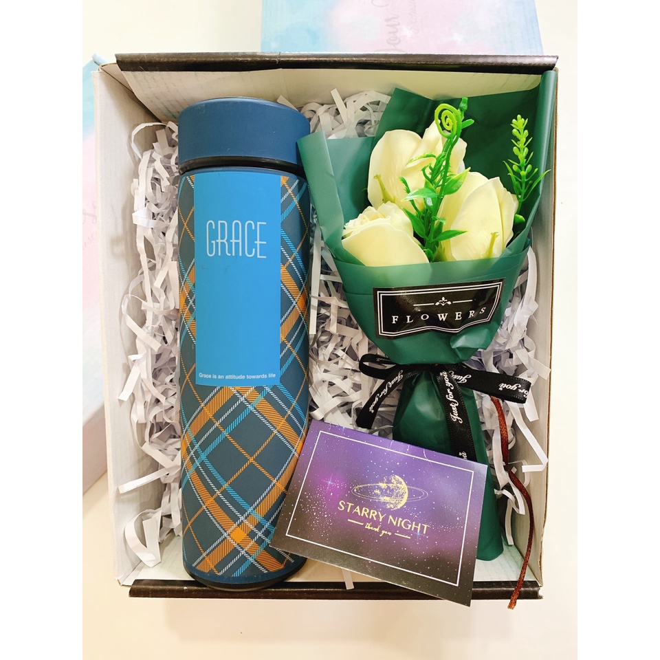 Hộp quà tặng ý nghĩa cho cả nam và nữ gồm bình giữ nhiệt, hoa sáp, thiệp