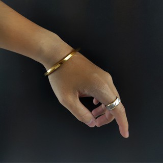 Vòng tay TITAN dạng cuff xoắn vàng - Mẫu VT-06 - SUN ACCESSORIES