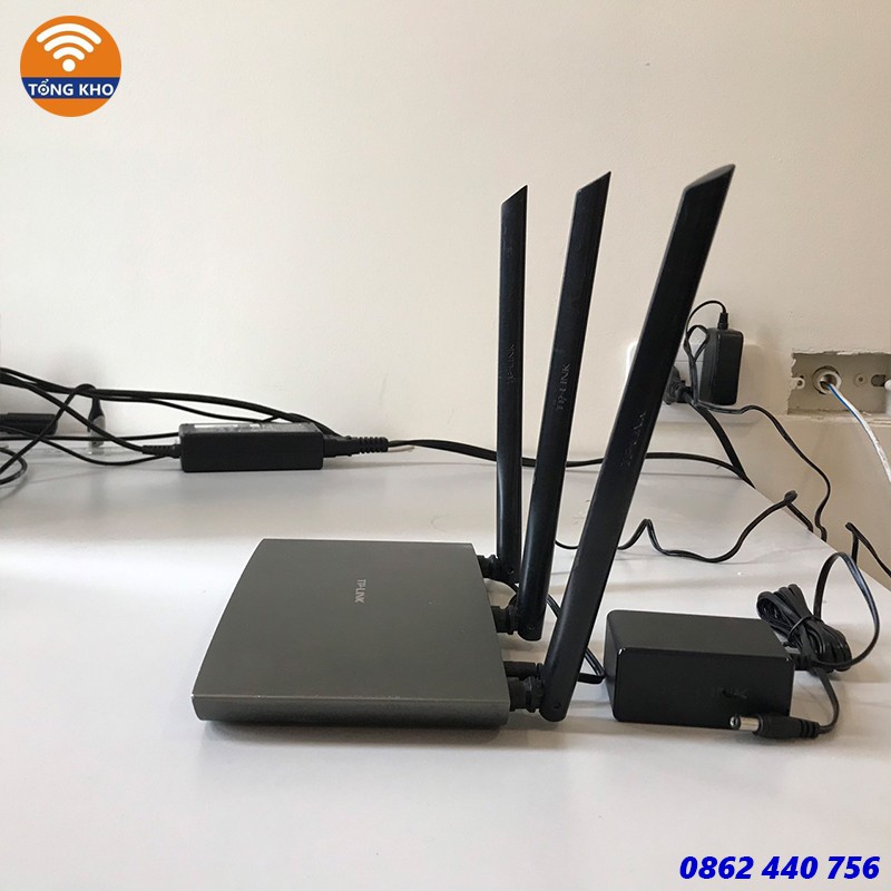 Bộ phát WiFi TPlink TL-WR890N vỏ hợp kim nhôm - Ăngten xuyên tường
