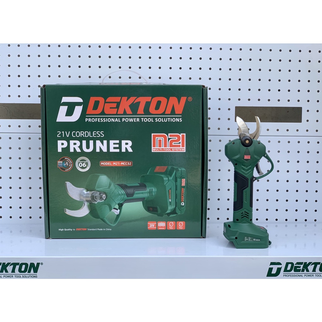 Thân kéo cắt cành dùng pin DEKTON M21-MCC32 dùng chân pin thông dụng