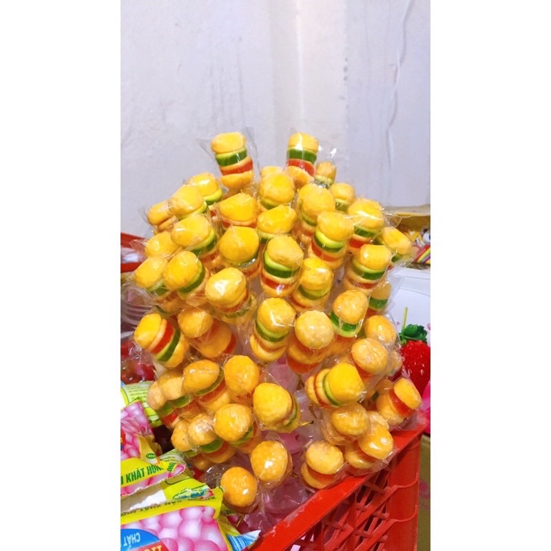 Hộp 50 cây kẹo dẻo trái cây burger que dài