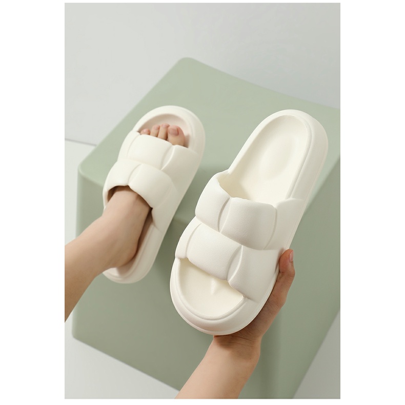 Dép Bánh Mì Sandal Đế Dày Chống Trượt Dép Thời Trang Nữ