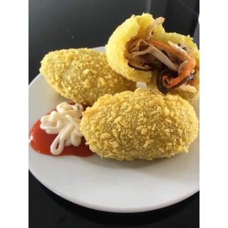 xôi gà nấm mini khay 10 cái