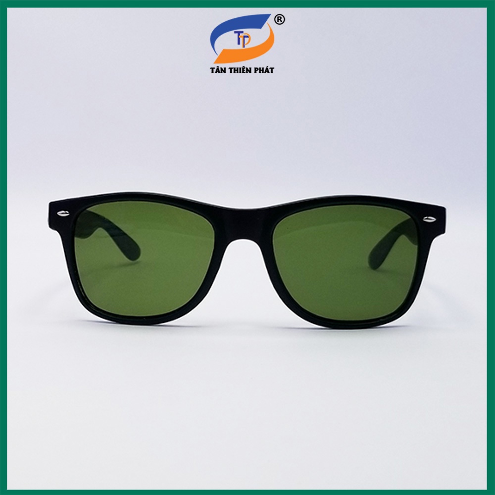 Kính mát nam nữ mắt chữ nhận màu xanh TTP300. Tròng Polycarbon chống nắng và tia UV, gọng kính ôm mặt, không kén size
