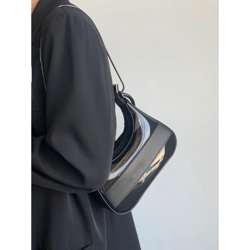 Túi đeo dưới cánh tay Phối Dây Xích Thời Trang Mùa Hè 2022 Sang Trọng Cho Nữ