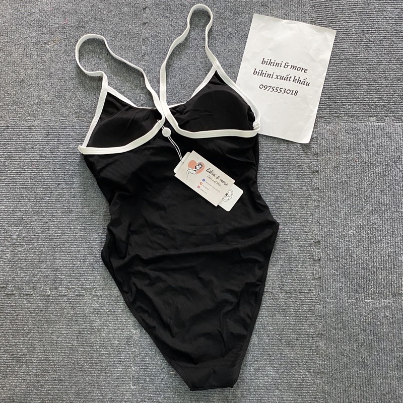 BODYSUIT CNL ĐEN/TRẮNG LOGO ĐÁ