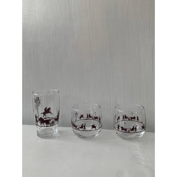 Ly thuỷ tinh in hình cưỡi ngựa ứng dụng uống nước, trà