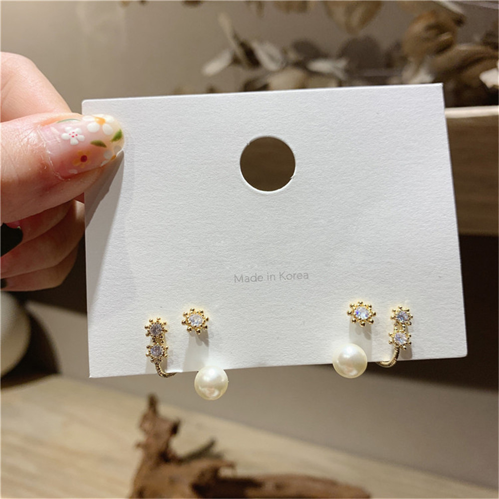 Bông tai hình hoa hướng dương đính ngọc trai nhân tạo thời trang Hàn Quốc cho nữ