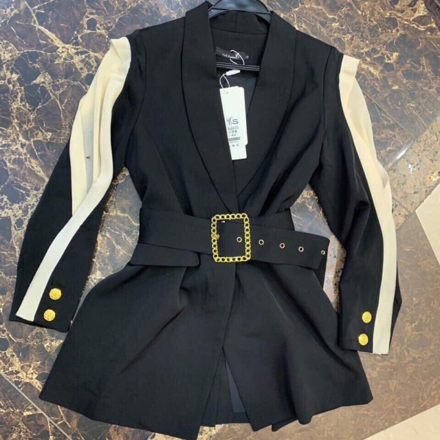 Áo vest pha voan tay kèm belt