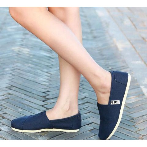TARA - Giày Lười Xanh Navy Unisex | BigBuy360 - bigbuy360.vn