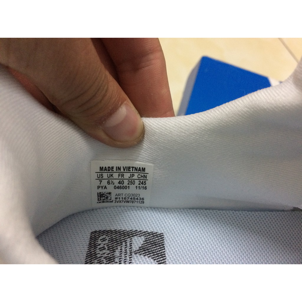 Giày prophere mầu trắng quai đen