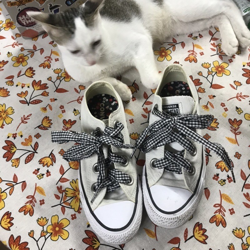 giày converse trắng size 37