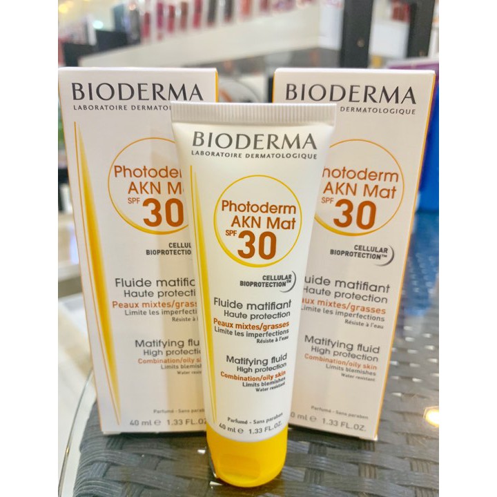 Kem chống nắng Bioderma dành cho da dầu, mụn 40ml photoderm AKN mat spf30+